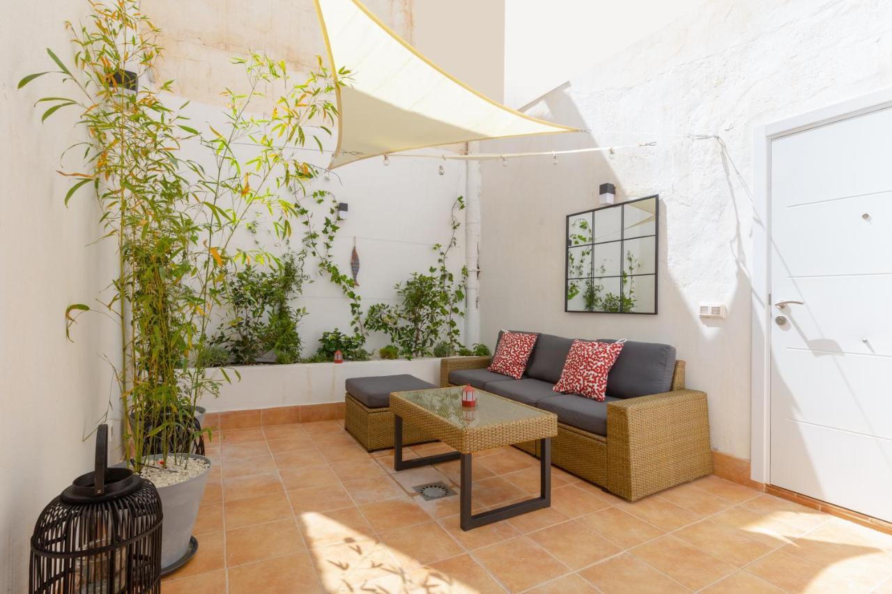 Precioso Apartamento Con Patio Y Dos Habitaciones En El Barrio De Picasso Málaga Kültér fotó