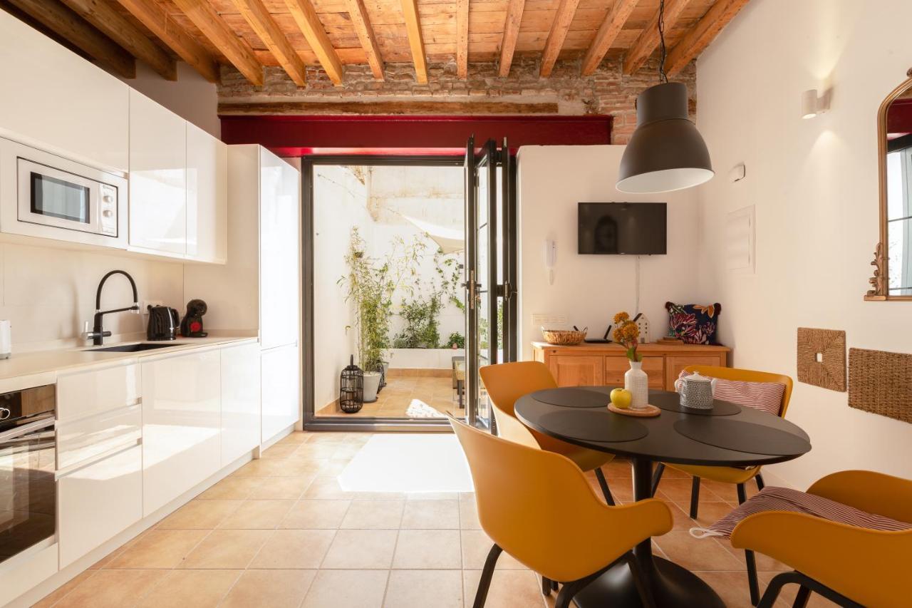 Precioso Apartamento Con Patio Y Dos Habitaciones En El Barrio De Picasso Málaga Kültér fotó