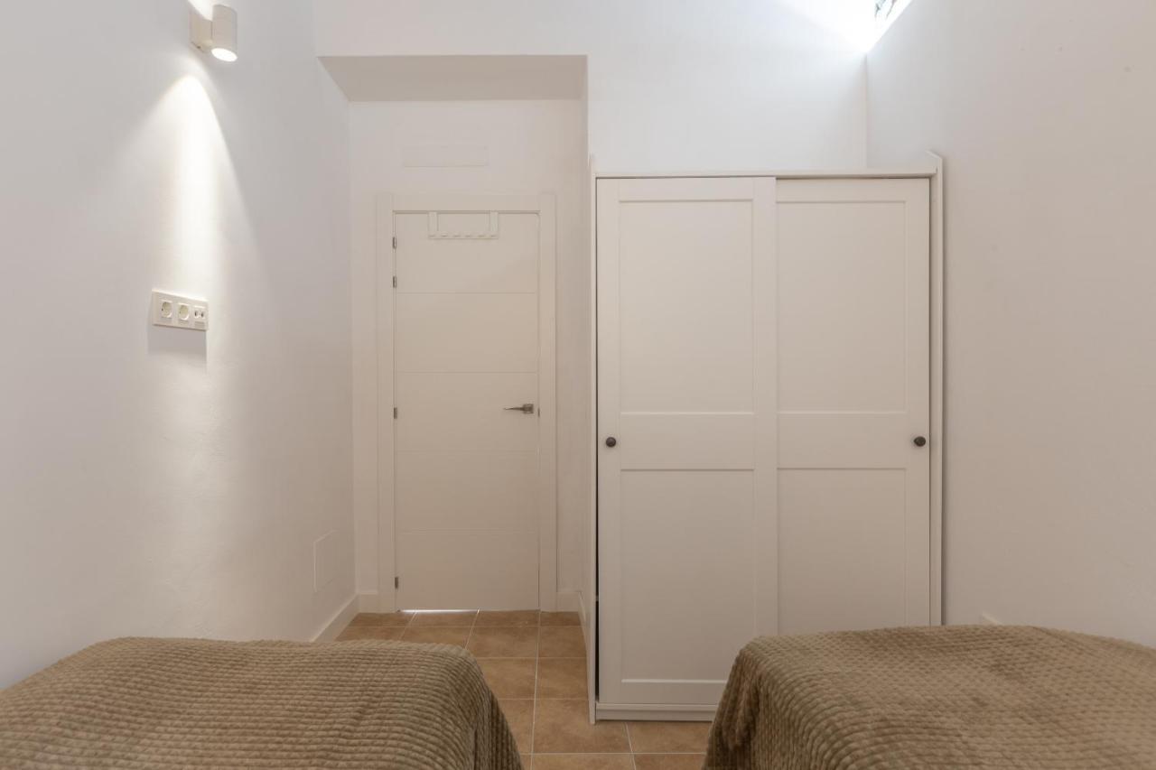 Precioso Apartamento Con Patio Y Dos Habitaciones En El Barrio De Picasso Málaga Kültér fotó