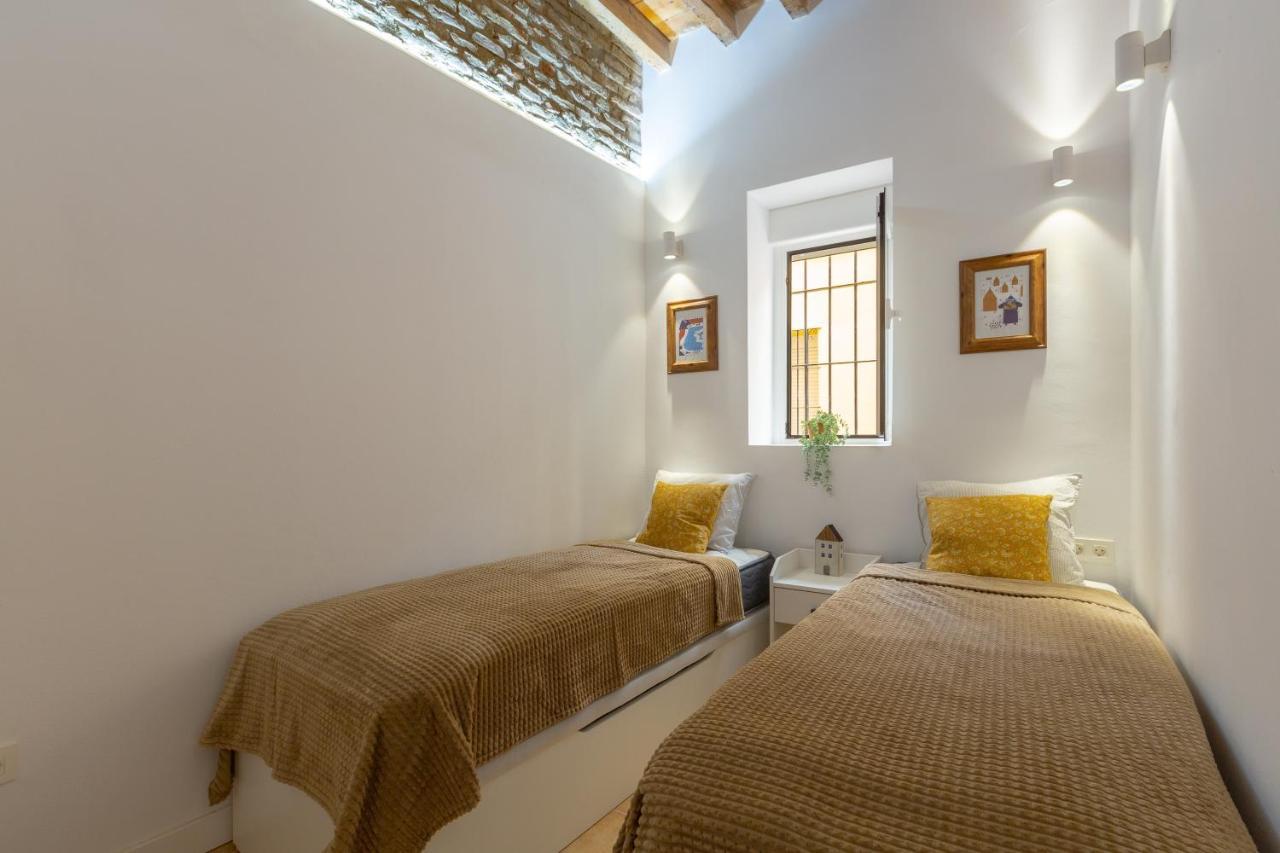 Precioso Apartamento Con Patio Y Dos Habitaciones En El Barrio De Picasso Málaga Kültér fotó